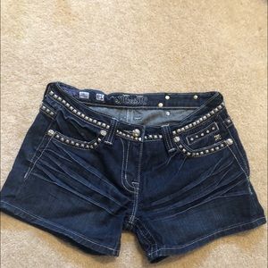 Miss Me denim shorts size 29
